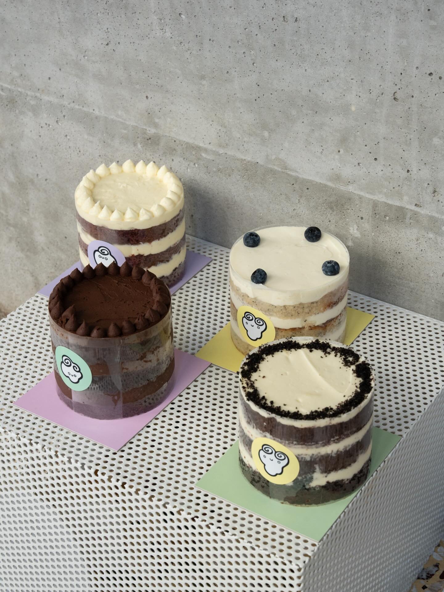 Mini naked cakes – Black Eyed Kate